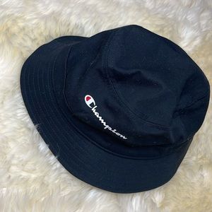 Champion Cap - Bucket hats